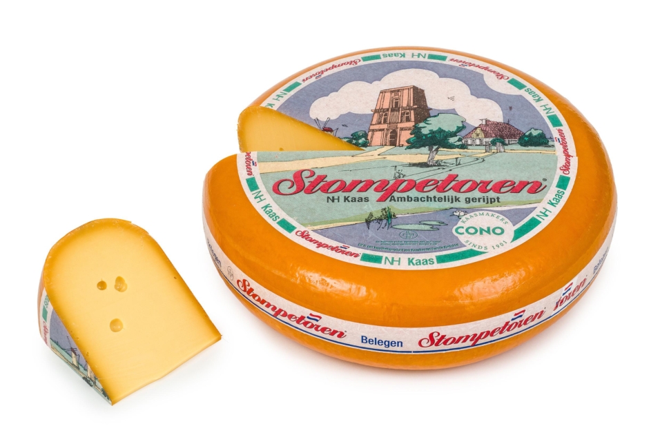 Tijdelijke productfoto van een wiel belegen kaas